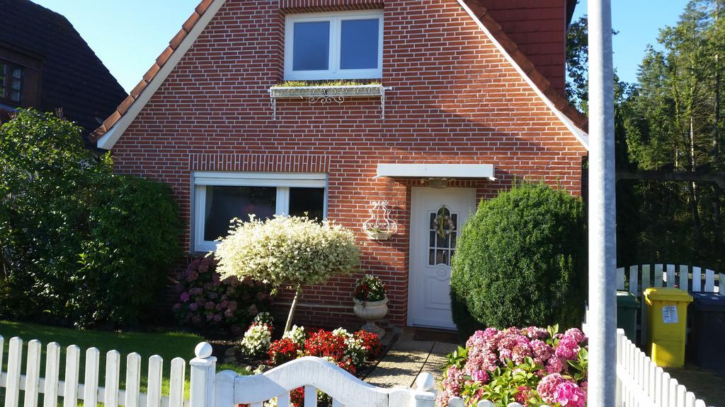 Ferienhaus Am Hasselberg Husum ภายนอก รูปภาพ
